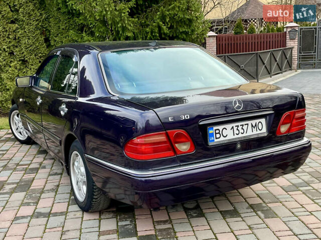 Синий Мерседес Е-Класс, объемом двигателя 2.3 л и пробегом 350 тыс. км за 2450 $, фото 19 на Automoto.ua