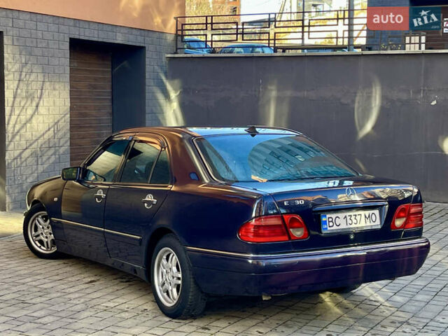 Синий Мерседес Е-Класс, объемом двигателя 2.3 л и пробегом 290 тыс. км за 1999 $, фото 4 на Automoto.ua