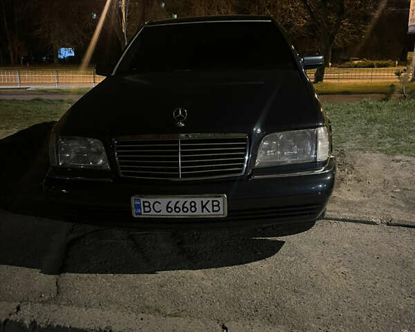 Синий Мерседес Е-Класс, объемом двигателя 3 л и пробегом 490 тыс. км за 6000 $, фото 12 на Automoto.ua