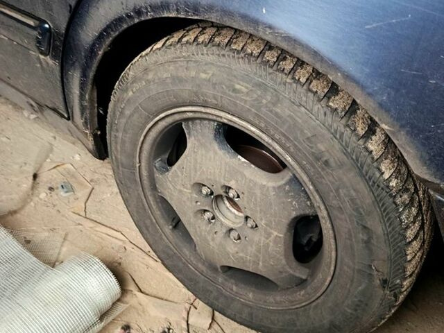 Синий Мерседес Е-Класс, объемом двигателя 3 л и пробегом 0 тыс. км за 2500 $, фото 5 на Automoto.ua