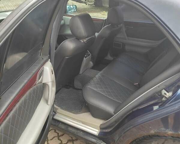 Синій Мерседес Е-Клас, об'ємом двигуна 2 л та пробігом 300 тис. км за 1800 $, фото 13 на Automoto.ua