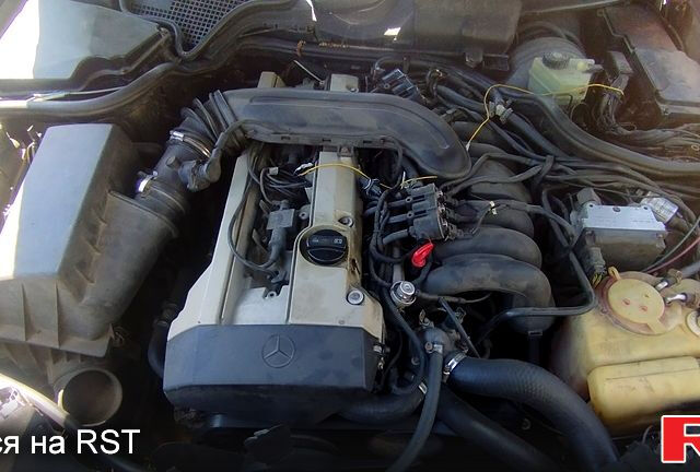 Синій Мерседес Е-Клас, об'ємом двигуна 3.2 л та пробігом 377 тис. км за 3500 $, фото 11 на Automoto.ua