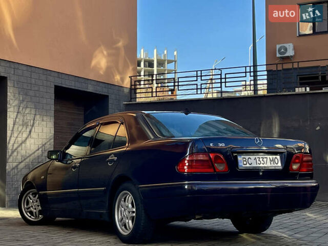 Синий Мерседес Е-Класс, объемом двигателя 2.3 л и пробегом 290 тыс. км за 1999 $, фото 5 на Automoto.ua