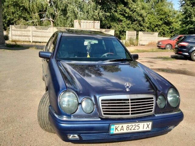 Синий Мерседес Е-Класс, объемом двигателя 2 л и пробегом 1000 тыс. км за 3500 $, фото 6 на Automoto.ua