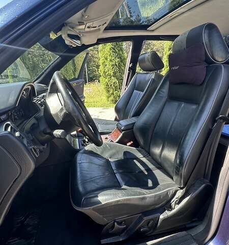 Синий Мерседес Е-Класс, объемом двигателя 2.3 л и пробегом 301 тыс. км за 3950 $, фото 10 на Automoto.ua