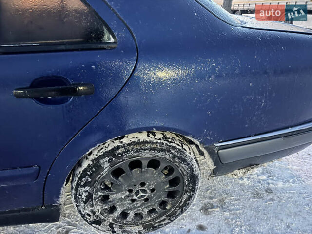 Синій Мерседес Е-Клас, об'ємом двигуна 2.3 л та пробігом 357 тис. км за 2700 $, фото 10 на Automoto.ua