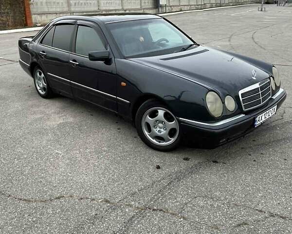 Мерседес Е-Класс 1998 в Харькове на Automoto.ua Синий Мерседес Е-Класс, объемом двигателя 2.5 л и пробегом 225 тыс. км за 3900 $, фото 12 на Automoto.ua