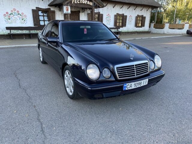 Синій Мерседес Е-Клас, об'ємом двигуна 2.4 л та пробігом 280 тис. км за 2999 $, фото 10 на Automoto.ua