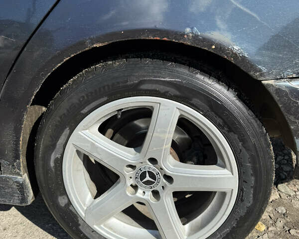 Синій Мерседес Е-Клас, об'ємом двигуна 2.2 л та пробігом 390 тис. км за 3500 $, фото 7 на Automoto.ua