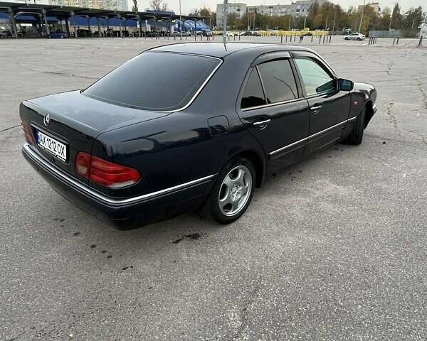 Мерседес Е-Класс 1998 в Харькове на Automoto.ua Синий Мерседес Е-Класс, объемом двигателя 2.5 л и пробегом 225 тыс. км за 3900 $, фото 18 на Automoto.ua