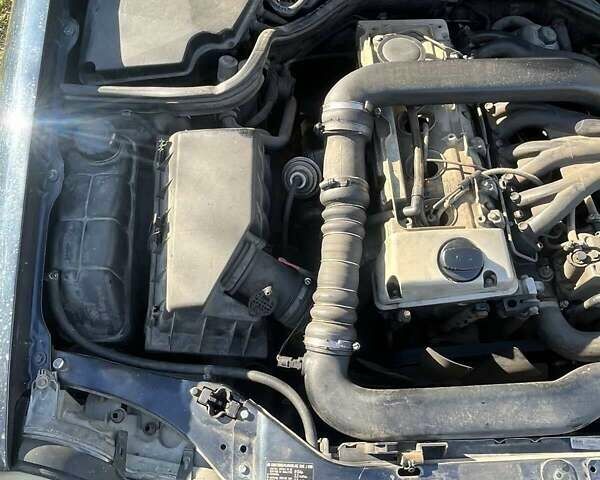 Мерседес Е-Класс 1998 в Харькове на Automoto.ua Синий Мерседес Е-Класс, объемом двигателя 2.5 л и пробегом 225 тыс. км за 3900 $, фото 17 на Automoto.ua