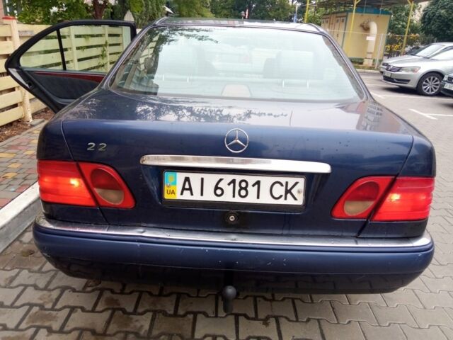 Синій Мерседес Е-Клас, об'ємом двигуна 0 л та пробігом 333 тис. км за 2399 $, фото 2 на Automoto.ua