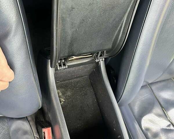 Мерседес Е-Класс 1998 в Харькове на Automoto.ua Синий Мерседес Е-Класс, объемом двигателя 2.5 л и пробегом 225 тыс. км за 3900 $, фото 25 на Automoto.ua