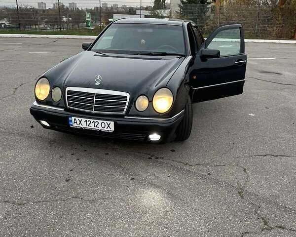 Мерседес Е-Класс 1998 в Харькове на Automoto.ua Синий Мерседес Е-Класс, объемом двигателя 2.5 л и пробегом 225 тыс. км за 3900 $, фото 4 на Automoto.ua