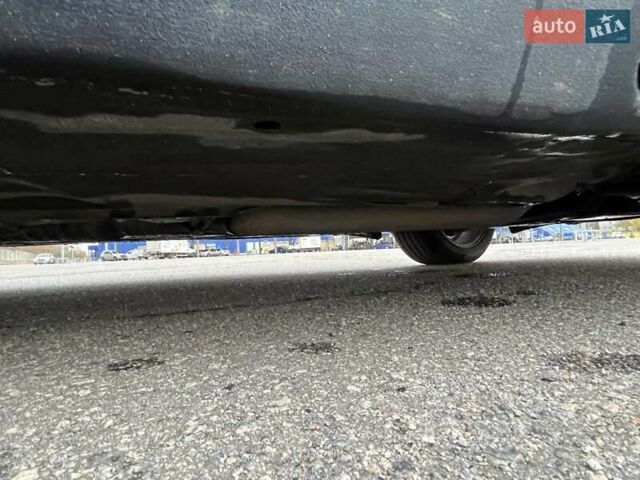 Мерседес Е-Класс 1998 в Харькове на Automoto.ua Синий Мерседес Е-Класс, объемом двигателя 2.5 л и пробегом 225 тыс. км за 3900 $, фото 7 на Automoto.ua