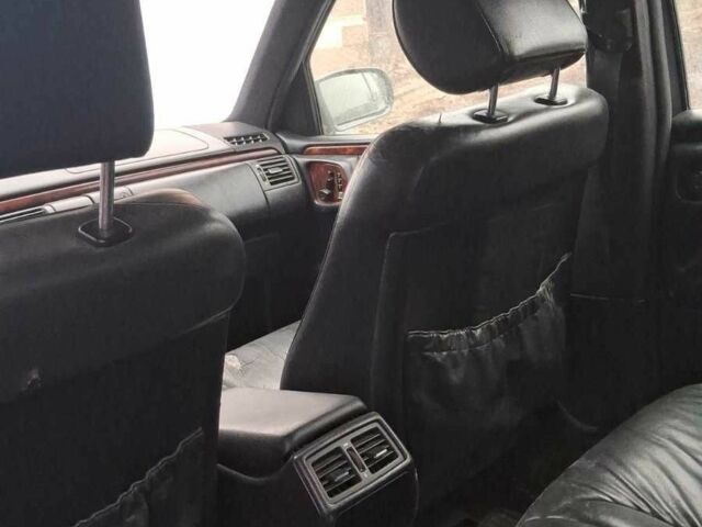 Синій Мерседес Е-Клас, об'ємом двигуна 2.4 л та пробігом 400 тис. км за 1800 $, фото 6 на Automoto.ua