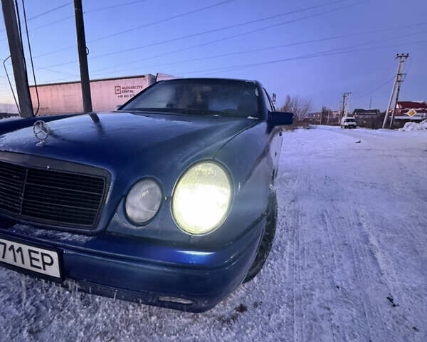 Синій Мерседес Е-Клас, об'ємом двигуна 2.3 л та пробігом 357 тис. км за 2700 $, фото 2 на Automoto.ua