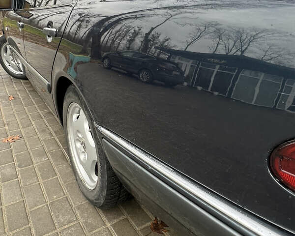 Синий Мерседес Е-Класс, объемом двигателя 2 л и пробегом 200 тыс. км за 3600 $, фото 22 на Automoto.ua