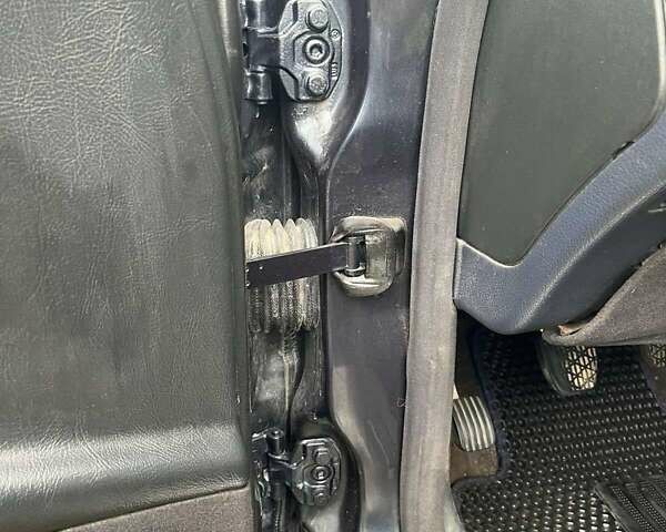 Мерседес Е-Класс 1998 в Харькове на Automoto.ua Синий Мерседес Е-Класс, объемом двигателя 2.5 л и пробегом 225 тыс. км за 3900 $, фото 20 на Automoto.ua