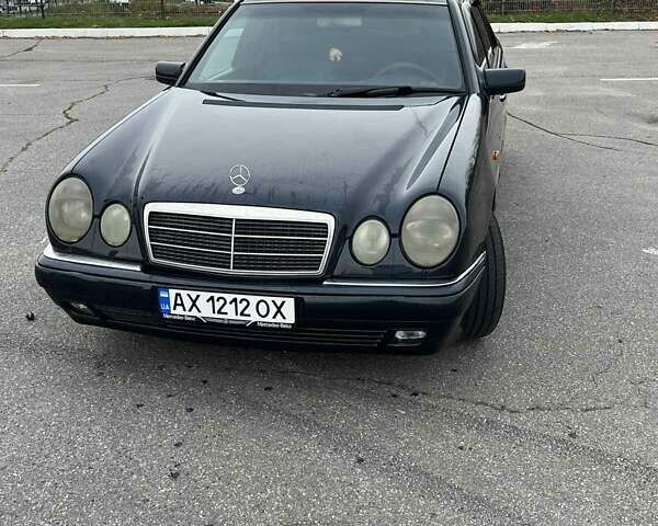 Мерседес Е-Класс 1998 в Харькове на Automoto.ua Синий Мерседес Е-Класс, объемом двигателя 2.5 л и пробегом 225 тыс. км за 3900 $, фото 26 на Automoto.ua