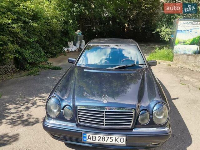 Синій Мерседес Е-Клас, об'ємом двигуна 2.4 л та пробігом 298 тис. км за 3800 $, фото 7 на Automoto.ua