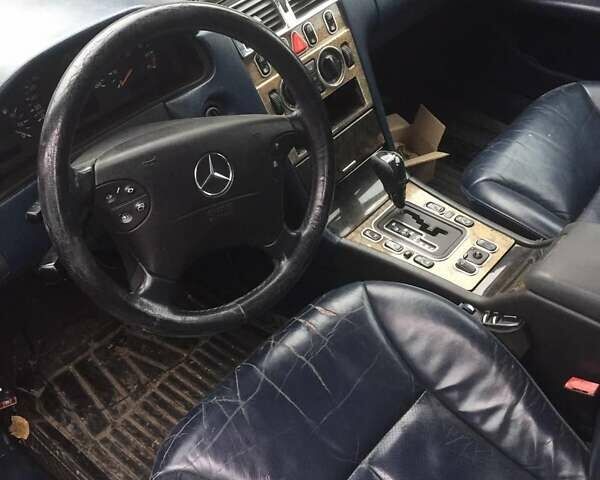 Синий Мерседес Е-Класс, объемом двигателя 2 л и пробегом 200 тыс. км за 2500 $, фото 1 на Automoto.ua