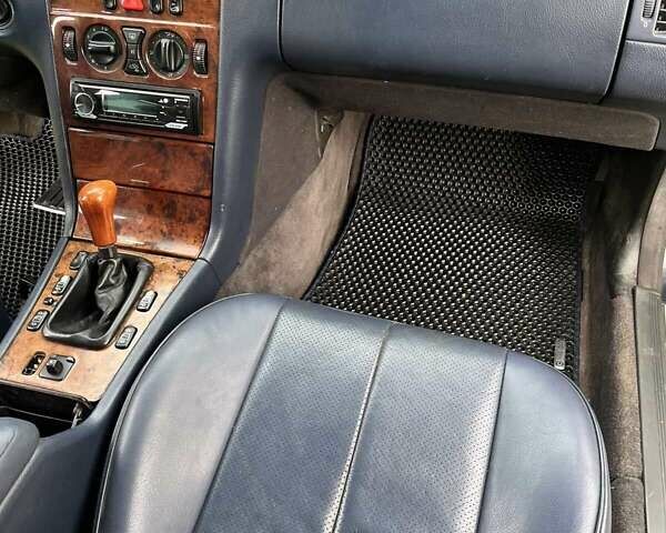 Мерседес Е-Класс 1998 в Харькове на Automoto.ua Синий Мерседес Е-Класс, объемом двигателя 2.5 л и пробегом 225 тыс. км за 3900 $, фото 23 на Automoto.ua