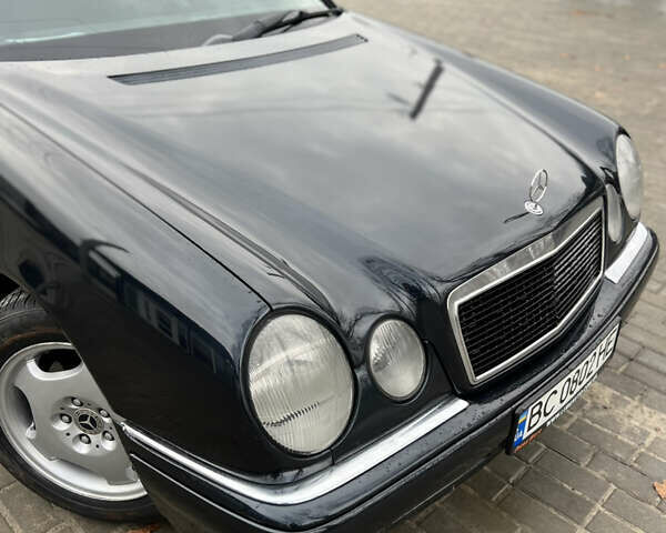 Синий Мерседес Е-Класс, объемом двигателя 2 л и пробегом 200 тыс. км за 3600 $, фото 8 на Automoto.ua