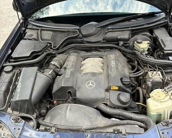 Синій Мерседес Е-Клас, об'ємом двигуна 2.4 л та пробігом 423 тис. км за 3900 $, фото 5 на Automoto.ua