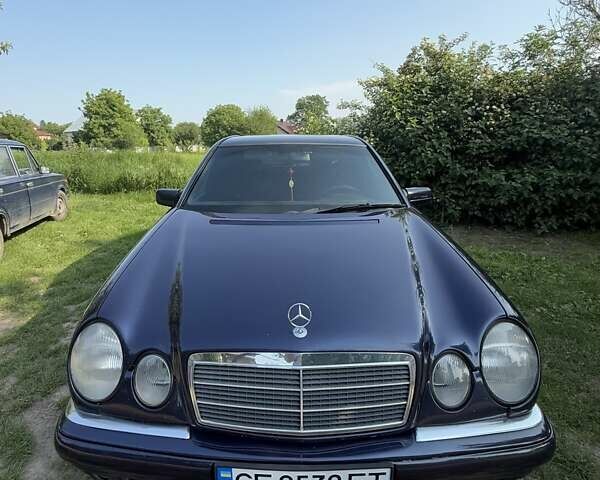 Синий Мерседес Е-Класс, объемом двигателя 2 л и пробегом 395 тыс. км за 3000 $, фото 2 на Automoto.ua