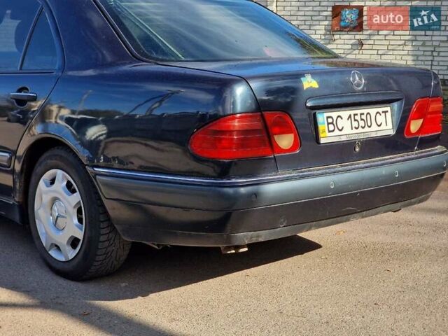 Мерседес Е-Класс 1999 в Стрые на Automoto.ua Синий Мерседес Е-Класс, объемом двигателя 3 л и пробегом 325 тыс. км за 2300 $, фото 19 на Automoto.ua