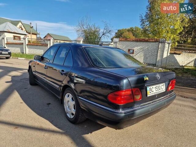 Мерседес Е-Класс 1999 в Стрые на Automoto.ua Синий Мерседес Е-Класс, объемом двигателя 3 л и пробегом 325 тыс. км за 2300 $, фото 6 на Automoto.ua