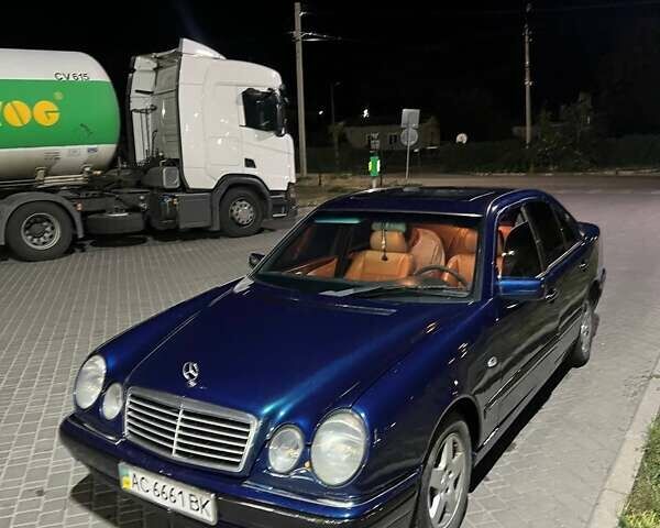 Синій Мерседес Е-Клас, об'ємом двигуна 2 л та пробігом 400 тис. км за 3800 $, фото 7 на Automoto.ua