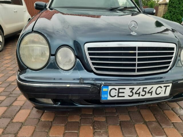 Синий Мерседес Е-Класс, объемом двигателя 2 л и пробегом 300 тыс. км за 4100 $, фото 4 на Automoto.ua