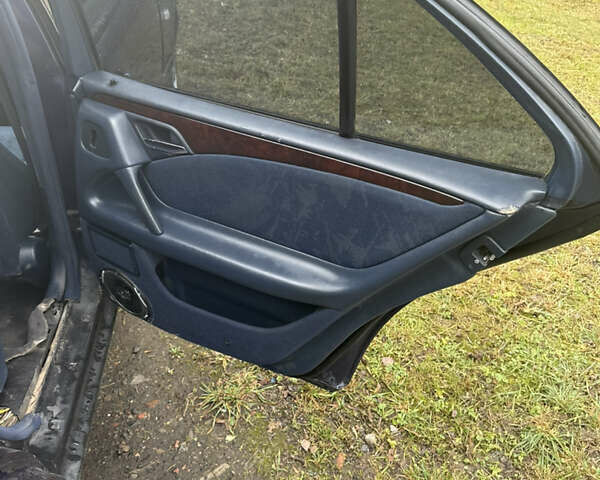 Синій Мерседес Е-Клас, об'ємом двигуна 2.8 л та пробігом 100 тис. км за 2350 $, фото 7 на Automoto.ua