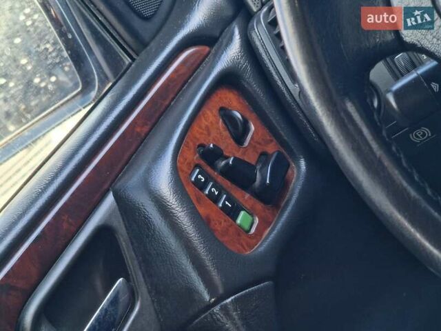 Мерседес Е-Класс 1999 в Стрые на Automoto.ua Синий Мерседес Е-Класс, объемом двигателя 3 л и пробегом 325 тыс. км за 2300 $, фото 8 на Automoto.ua