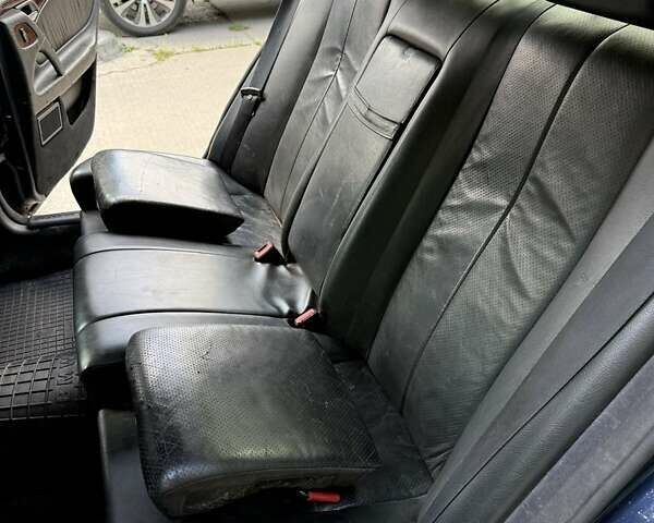 Мерседес Е-Класс 1999 в Синельниковом на Automoto.ua Синий Мерседес Е-Класс, объемом двигателя 2.7 л и пробегом 496 тыс. км за 3300 $, фото 6 на Automoto.ua