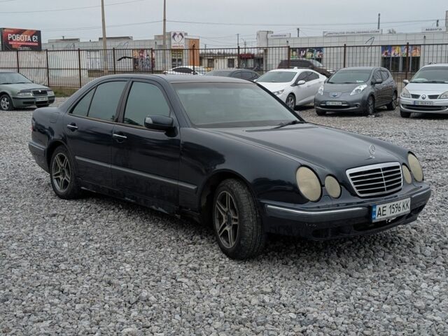 Синій Мерседес Е-Клас, об'ємом двигуна 3.2 л та пробігом 450 тис. км за 3499 $, фото 6 на Automoto.ua