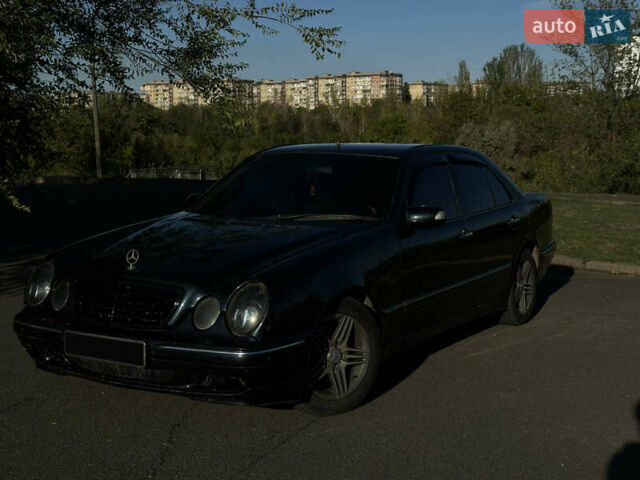 Синій Мерседес Е-Клас, об'ємом двигуна 3.23 л та пробігом 438 тис. км за 3999 $, фото 4 на Automoto.ua