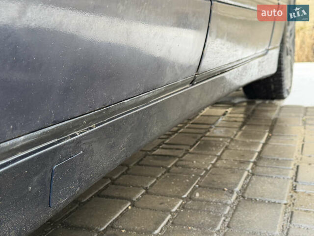 Синій Мерседес Е-Клас, об'ємом двигуна 3.22 л та пробігом 466 тис. км за 4400 $, фото 6 на Automoto.ua