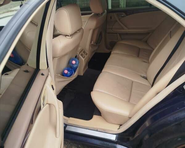 Синий Мерседес Е-Класс, объемом двигателя 2 л и пробегом 300 тыс. км за 3700 $, фото 1 на Automoto.ua