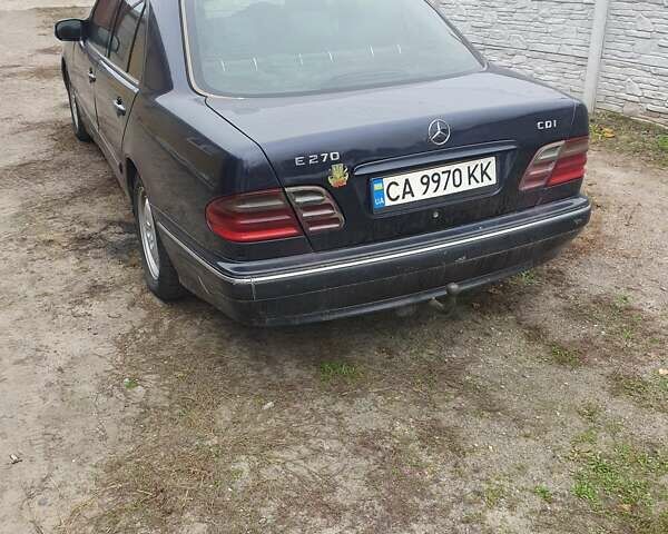 Синий Мерседес Е-Класс, объемом двигателя 2.69 л и пробегом 510 тыс. км за 3200 $, фото 1 на Automoto.ua