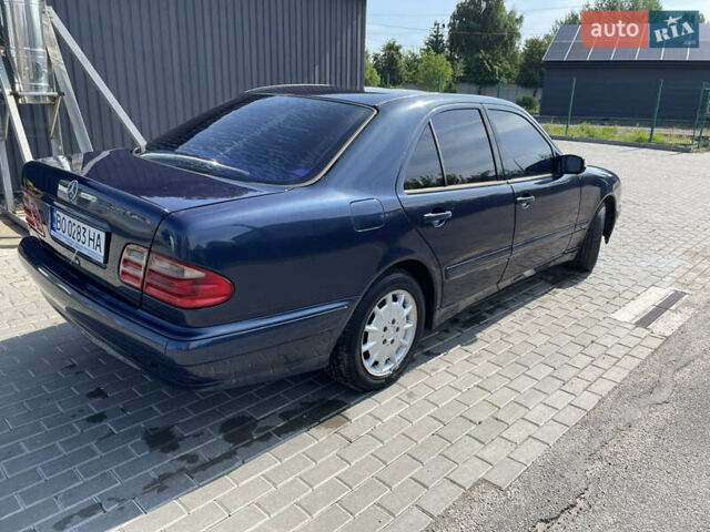 Синий Мерседес Е-Класс, объемом двигателя 2 л и пробегом 377 тыс. км за 3500 $, фото 5 на Automoto.ua