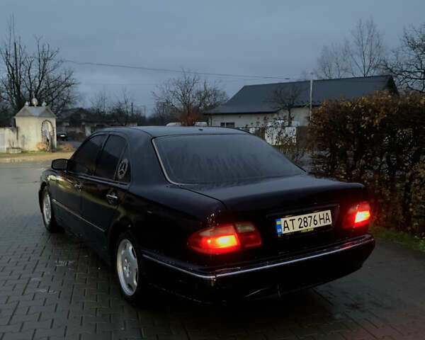 Синий Мерседес Е-Класс, объемом двигателя 2.4 л и пробегом 250 тыс. км за 2550 $, фото 3 на Automoto.ua