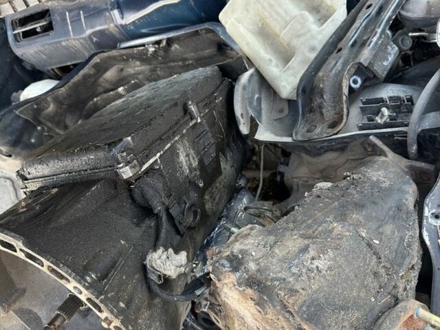 Синій Мерседес Е-Клас, об'ємом двигуна 2.2 л та пробігом 777 тис. км за 700 $, фото 8 на Automoto.ua