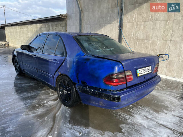 Синій Мерседес Е-Клас, об'ємом двигуна 2.2 л та пробігом 400 тис. км за 1200 $, фото 6 на Automoto.ua