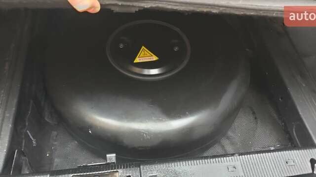 Синій Мерседес Е-Клас, об'ємом двигуна 2 л та пробігом 300 тис. км за 4700 $, фото 31 на Automoto.ua