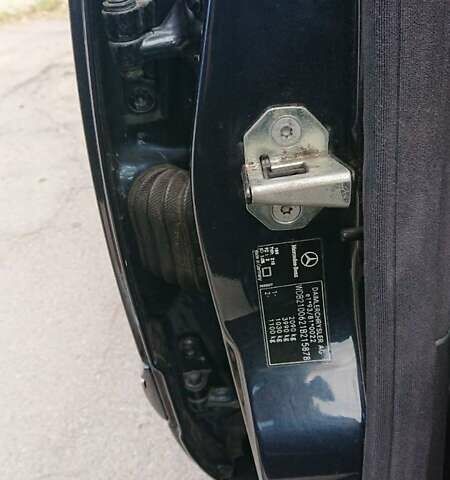 Синій Мерседес Е-Клас, об'ємом двигуна 2.6 л та пробігом 302 тис. км за 5300 $, фото 24 на Automoto.ua