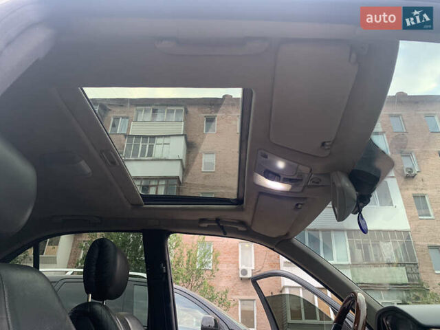 Синій Мерседес Е-Клас, об'ємом двигуна 3.2 л та пробігом 311 тис. км за 4500 $, фото 4 на Automoto.ua