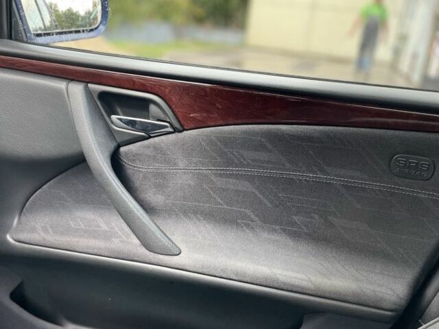 Синий Мерседес Е-Класс, объемом двигателя 2.2 л и пробегом 326 тыс. км за 4300 $, фото 10 на Automoto.ua